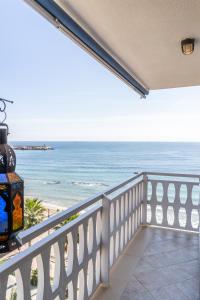 Apartamento en 1a Línea de playa Beachfront apartment