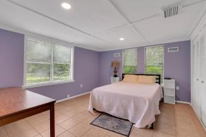 Ponderosa Off The Beaten Path farmhouse