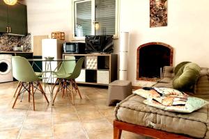 House overlooking the bay - Seaview