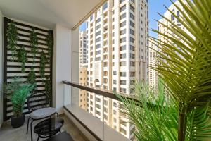 3BR plus Maid Rimal 4 Direct Beach Access