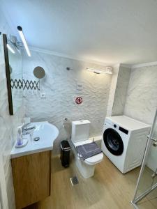 Zotos Luxury Studios & Apartments