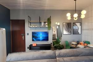 AP102 - Apartamento com AC no centro