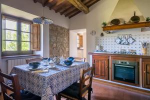 La Palazzina, Ville Di Corsano, Home And Pool