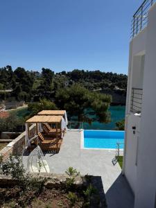 D & A Land luxury house