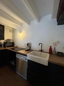 Appartements Le Dix, emplacement exceptionnel, parking inclus : photos des chambres