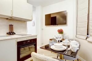 Charming studio with A-C