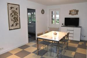 Maisons de vacances Grande maison proche du Zoo de Beauval pour 16 personnes ! : photos des chambres