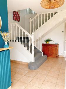 La BERNIQUE Maison familiale Confort & Espace 3 chambres Jardin WIFI