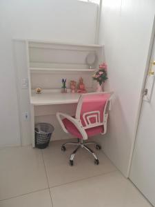 Quarto de casal ensolarado