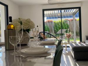 Maisons de vacances Villa La Gree - 10 min a pied de la plage : photos des chambres