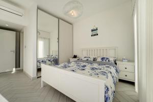 Emerald Beach Apartment