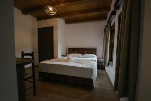 Gimis House