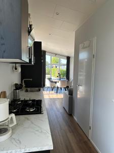 In Seenähe - Modernes Chalet im Ferienpark De Veerstal - familienfreundlich!