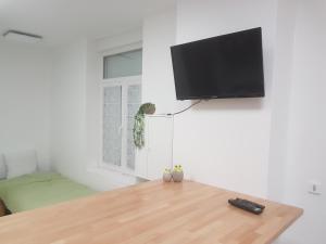 Appartements 1A studio a neuf Tout equipe : photos des chambres