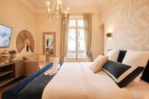 Spacious flat - Champs Elysées