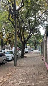 Apartamento central, completo, com ar condicionado, cozinha e WIFI