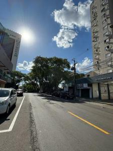 Apartamento central, completo, com ar condicionado, cozinha e WIFI