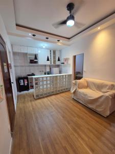 5 min da Praia! 2 Quartos Copacabana