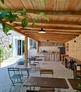 Maisons d'hotes Mas Notre-Dame, Adults only, situation ideale, grand jardin paisible : photos des chambres