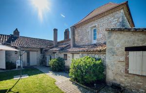 Maisons de vacances Awesome Home In Gageac-Et-Rouillac : photos des chambres