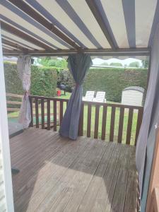 Campings Camping les charmettes les mathes : photos des chambres