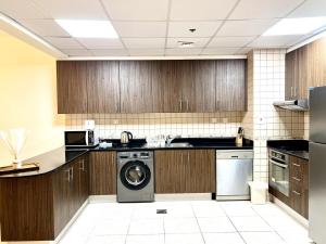 Stylish n Spacious Opp Beach with Luxury Amenities