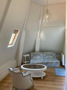 Maisons de vacances Maison dans le Parc du Chateau Rochecave : photos des chambres