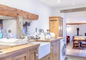 Rue Hayes Farm Cottage