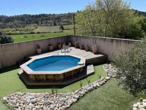 Maisons de vacances Le Gite de la Bade : Cottage - Vue sur Jardin