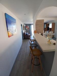 Le Petit Versailles a 2 min de la plage 3 chambres clim parking aperçu mer