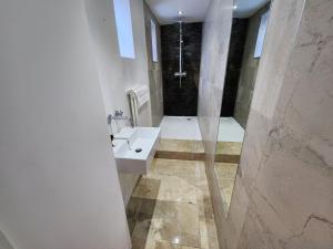 Top Location Flat Between Angel & Kings Cross
