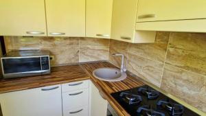 Apartments next to Acropolis, self check inn