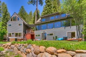 Hyphen 4-bedrooms rental, private beach, filtered view