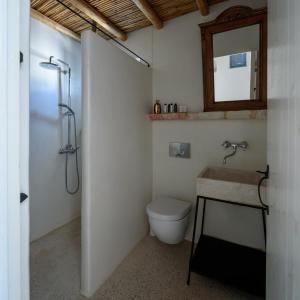 Mezzo Lovero Suites Kimolos by 8essentially