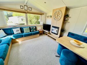 3 Bedroom Caravan with Decking at Newquay Bay Resort
