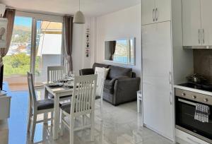 White Residence - Malgorzata