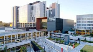 KozyGuru Wentworthville 2 Bed 2 Bath Apt