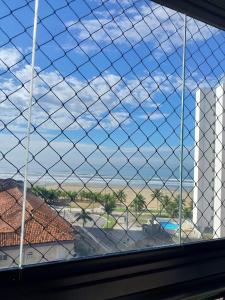 Maravilhoso apto 50 mts da praia com ar cond. - MD02I