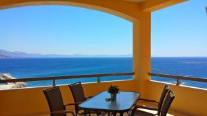 Volissos Holiday Homes