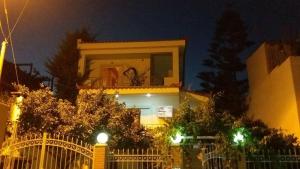 Villa V