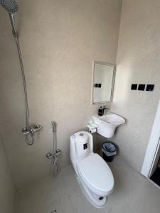 استوديو راقٍ بموقع استراتيجي في شمال الرياض قرب المترو والطُرُق الرئيسية