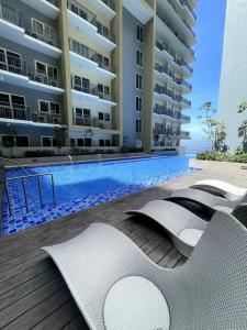 Luxurious 2BR near Solaire, Okada, Airport