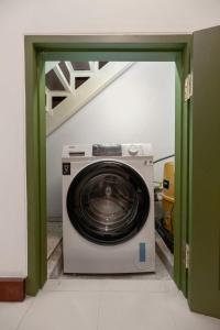 Moondance House Chinatown