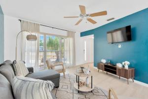 The Modern Palms few mins from Downtown Tampa Ybor city