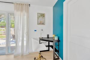 The Modern Palms few mins from Downtown Tampa Ybor city