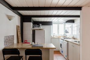 Trevi Fountain - Modern Suite in 17th-century Palazzo