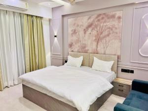 Mauve Wallflower Suits