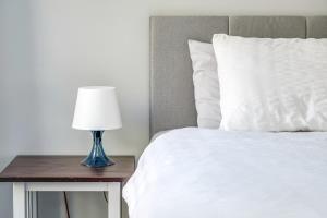 City Line Apartment 2