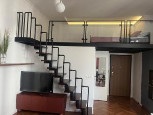 Apartament z antresolą w centrum Łodzi