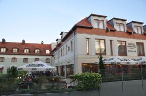 Hotel Három Gúnár - 3hvězdičkové hotely ve městě Kecskemét